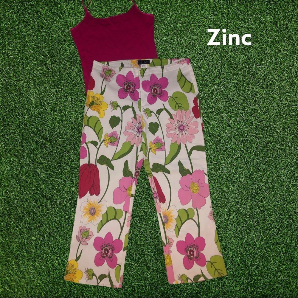 Nwot! Zinc white bold floral cropped pants